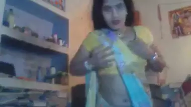 Village porn videos bhabhi masturbate with dildo