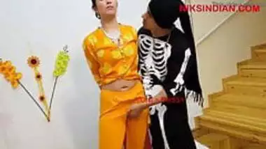 Baba Ki Xxx - Sadhu Baba Me Ghar Me Aake Kiya Sexy indian porn movs