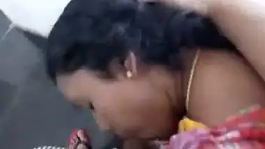 hot desi aunty giving blowjob