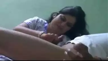 Mumbai Bhabhi Erotic Cheating Sex MMS Leaked