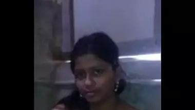 Hot Mallu Babe Showing Everything