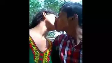 Tamil Nadu College Lovers Xxx Sex Video Down Loading - Tamil College Students Outdoor Sex indian porn movs
