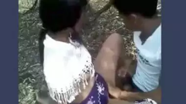 Desi lover fucking in jungle