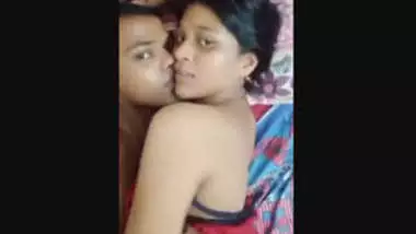 Desi Lovers Doing Romance On Bed Mms