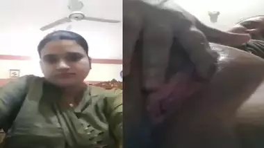 Bangladeshi Naket Chudachudi - Bangla Naked Pussy Showing Unsatisfied Boudi porn video
