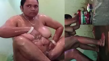 Busty bhabhi nude bath and standing doggy fuck