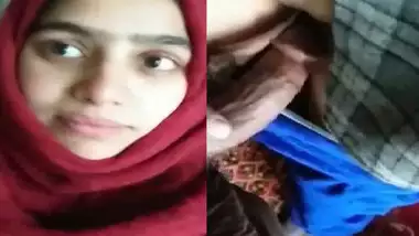 Kashmiri Olderman Sex - Hijab Girl Puffy Pussy Fucking Viral Kashmiri Sex porn video