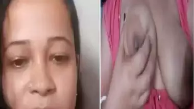 Bengali girl naked boobs show viral selfie