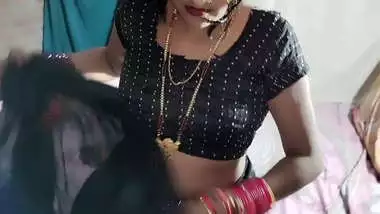 380px x 214px - Indian Xxx Desi Video Black Saree Blouse Petticoat And Panty porn video