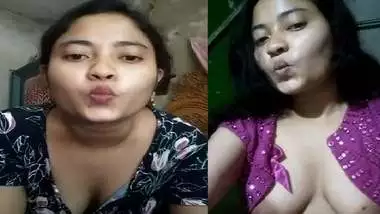 380px x 214px - Indian Girlfriend Boobs Show Viral Topless Clip porn video