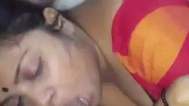 Indian MILF sex featuring blowjob