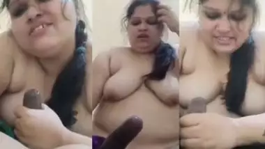Chubby lady sucks a dick and records blowjob MMS